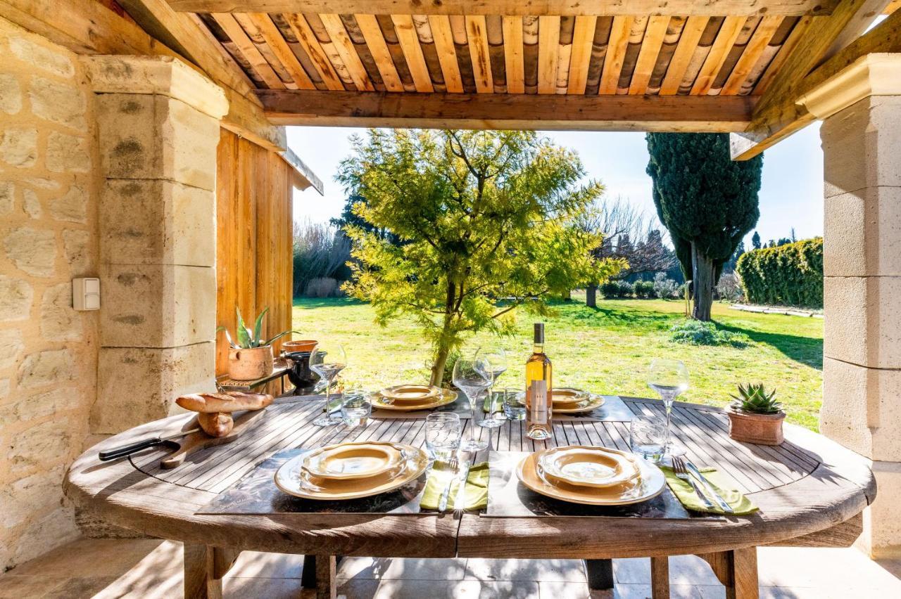 Châteaurenard Sous Les Platanes B&B المظهر الخارجي الصورة
