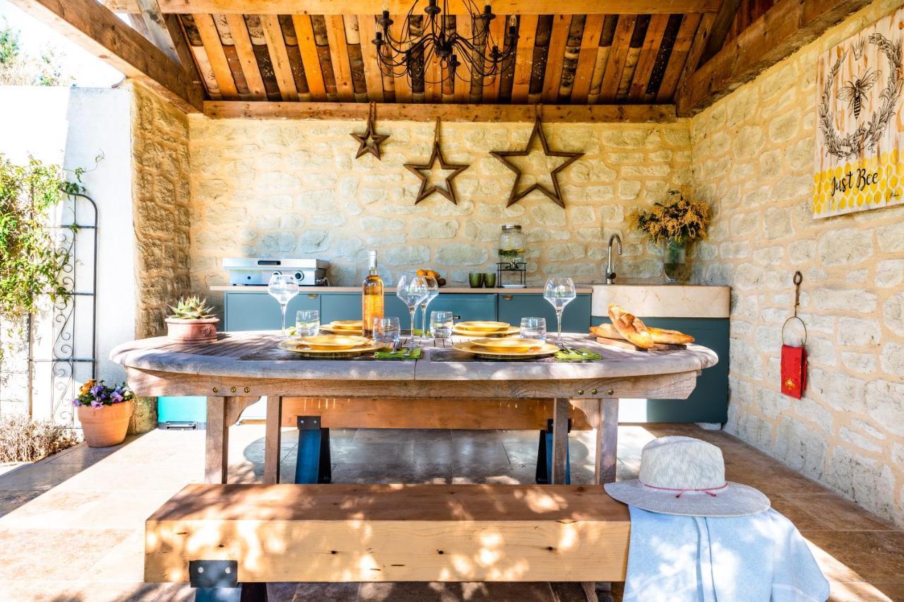 Châteaurenard Sous Les Platanes B&B المظهر الخارجي الصورة